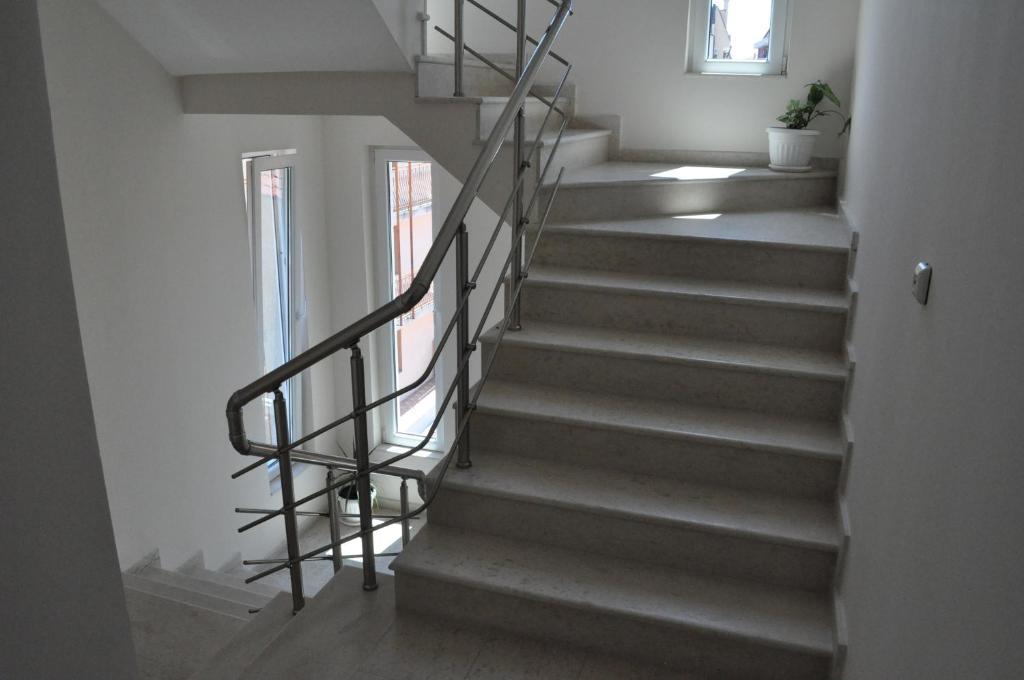 St. George Apartments Νεσέμπαρ Εξωτερικό φωτογραφία