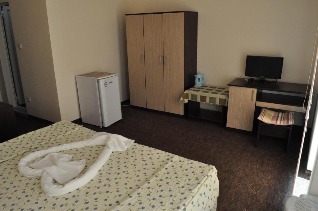 St. George Apartments Νεσέμπαρ Δωμάτιο φωτογραφία