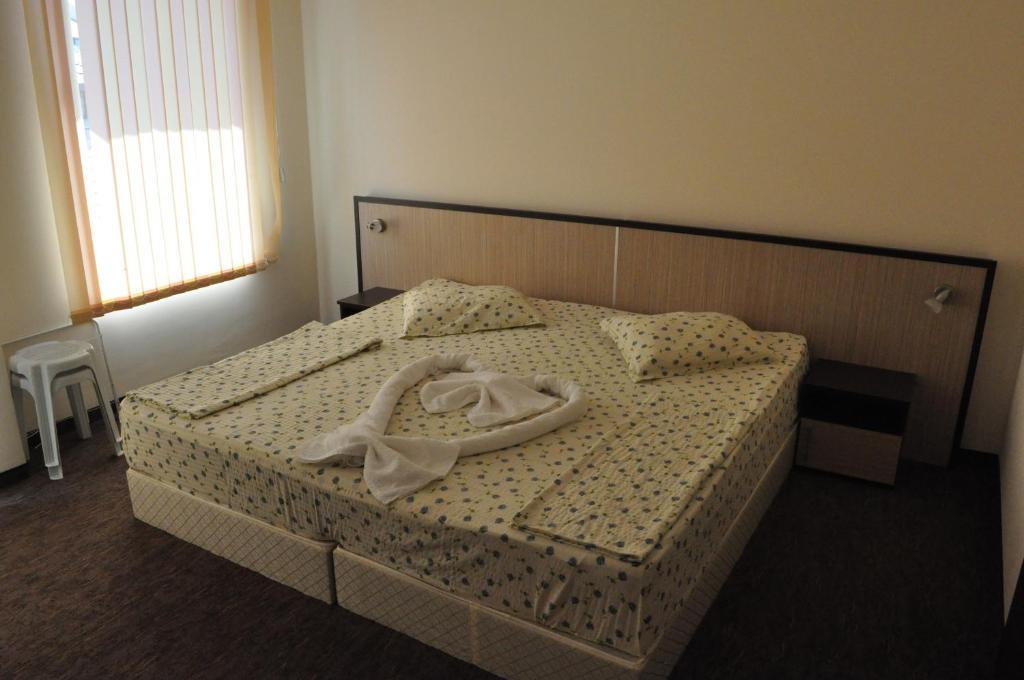 St. George Apartments Νεσέμπαρ Εξωτερικό φωτογραφία