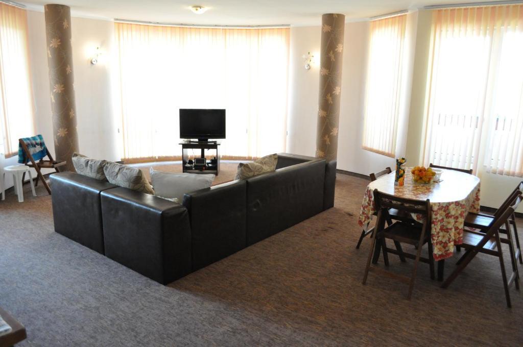 St. George Apartments Νεσέμπαρ Εξωτερικό φωτογραφία