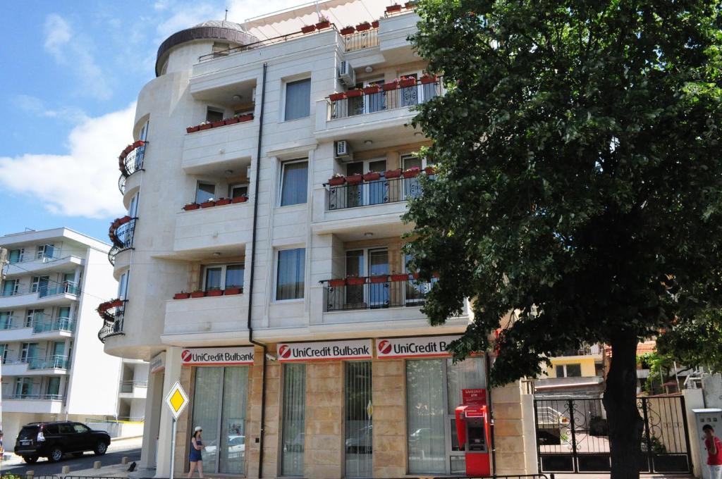 St. George Apartments Νεσέμπαρ Εξωτερικό φωτογραφία