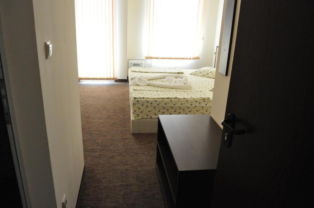 St. George Apartments Νεσέμπαρ Εξωτερικό φωτογραφία