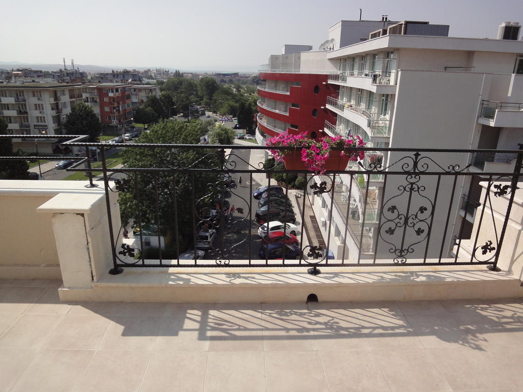 St. George Apartments Νεσέμπαρ Δωμάτιο φωτογραφία