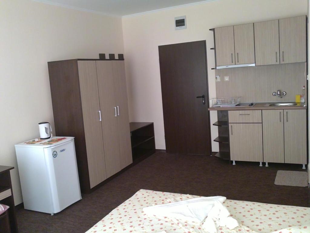 St. George Apartments Νεσέμπαρ Εξωτερικό φωτογραφία